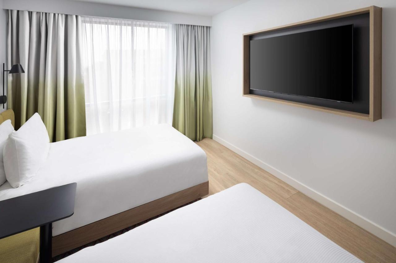 Hampton By Hilton Rochdale Hotel ภายนอก รูปภาพ